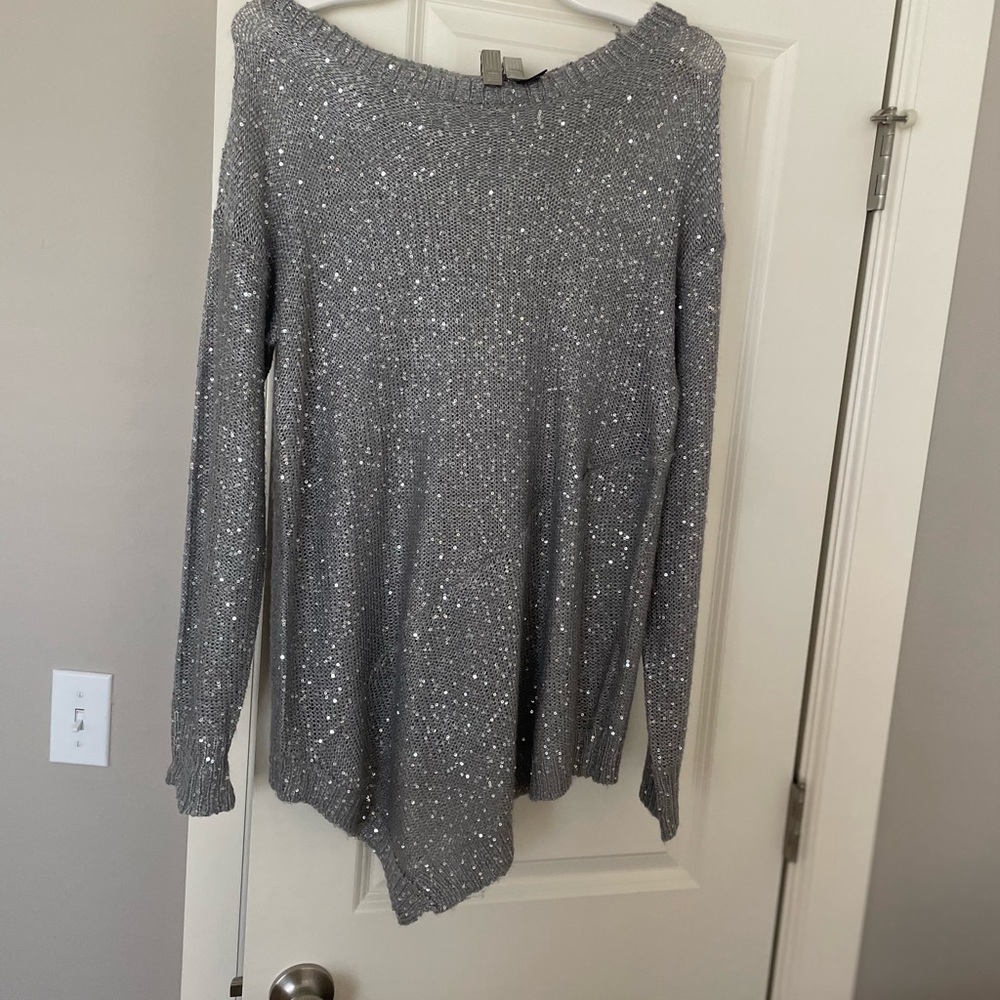 Grey silver sequin top size L